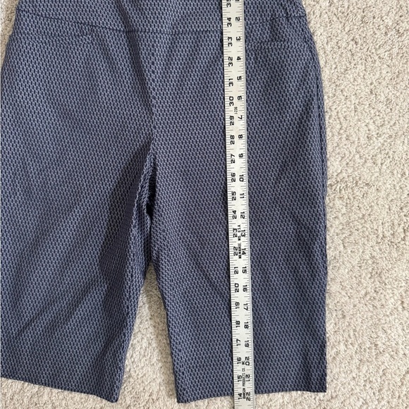 Chico's Bundle of 2 pair of pull on shorts. Chico’s Size 00, US Size 2 Blue - Picture 8 of 14